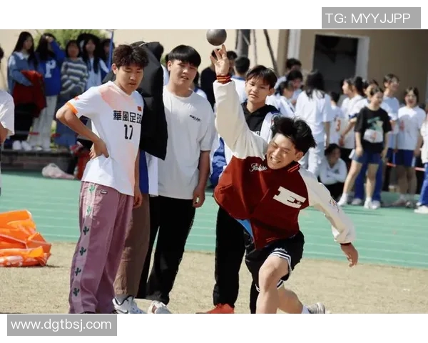 当红小鲜肉化身绿茵新星引爆赛场青春与激情 当红小鲜肉化身绿茵新星引爆赛场青春与激情