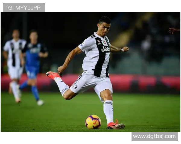 不同足球球星的球鞋各有特色揭秘为何他们的选择如此独特